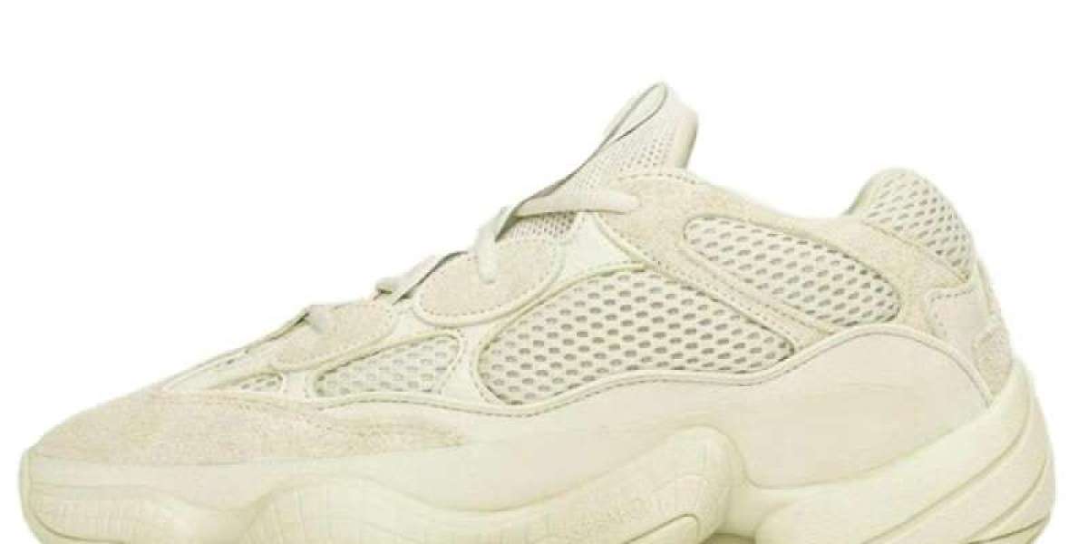 Yeezy 500：融合復古與未來感的完美鞋款