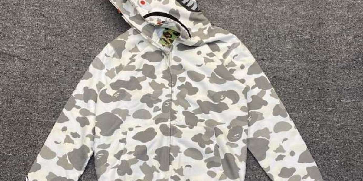 潮流風暴再襲！BAPE 鯊魚外套與 AAPE 官網推薦一次掌握