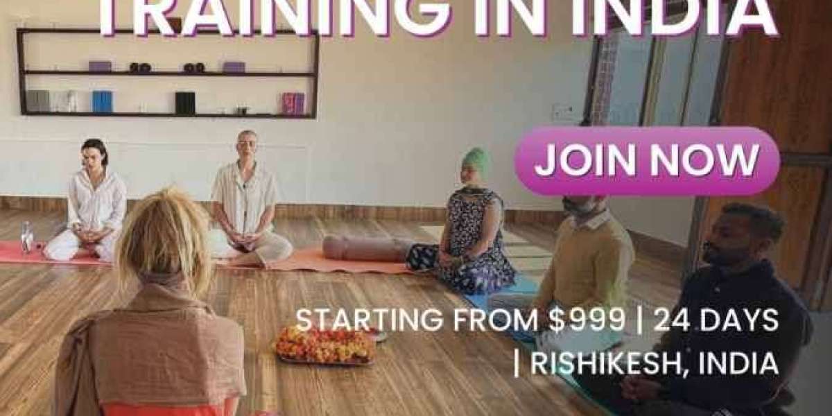 Best 200 Hours Yoga Teacher Training in Rishikesh at Yogaadi