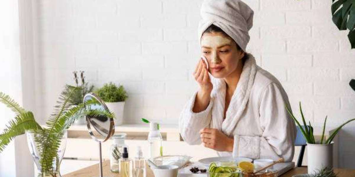 Best Skin Care Products in Pakistan for Glowing and Healthy Skin