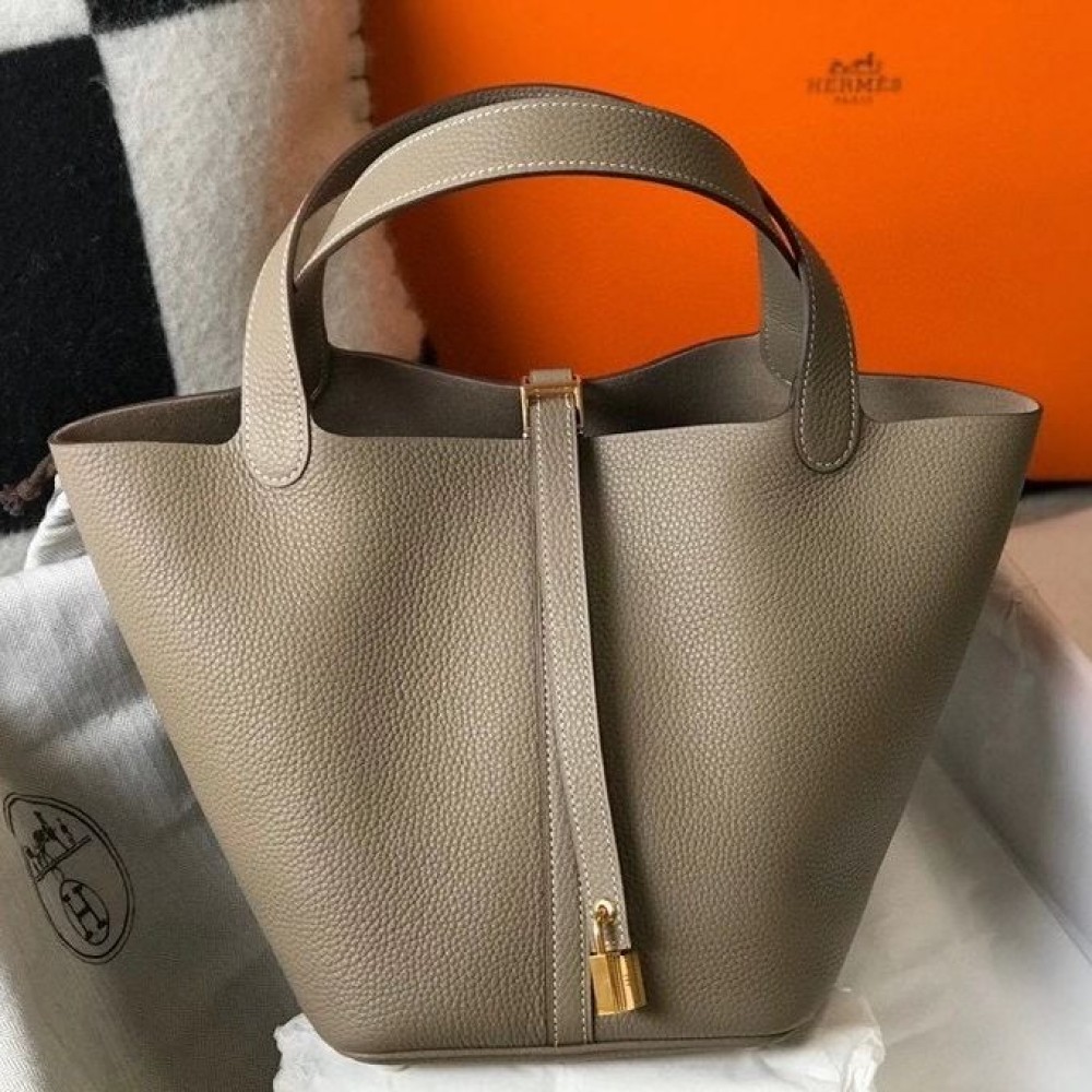 High Quality Replica Hermes Picotin Lock 22 Bag In Tourterelle Clemence Leather $ 299 USD
