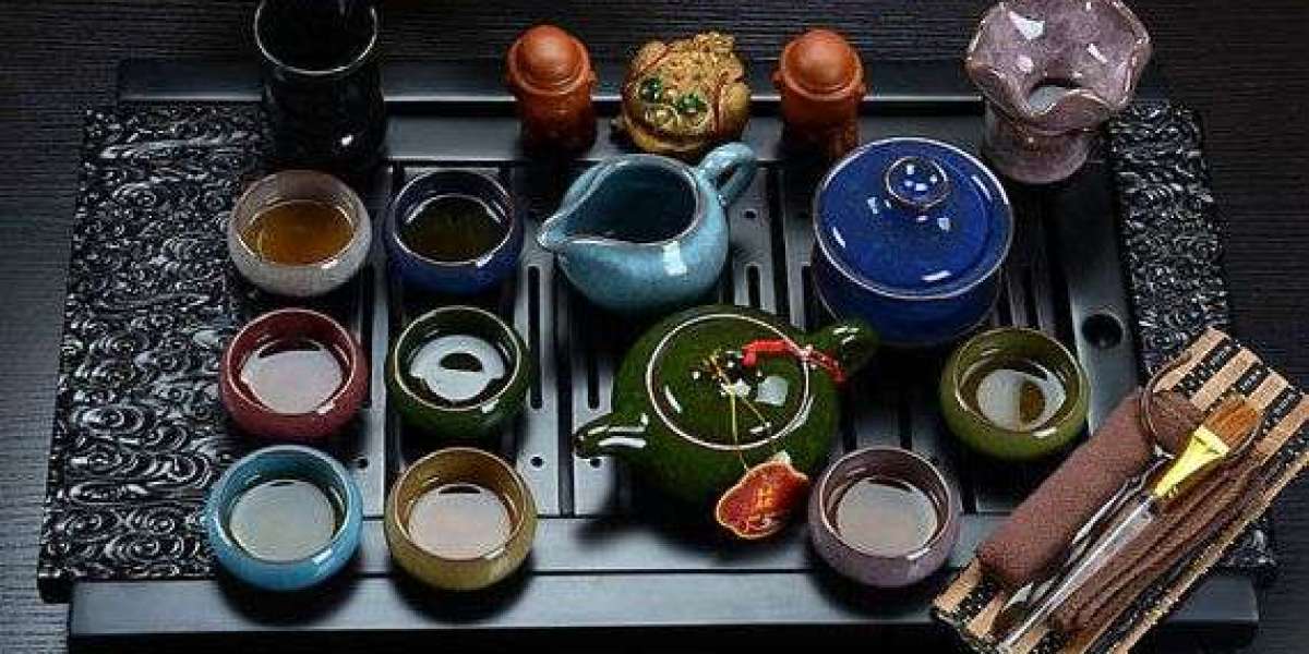 Hojicha 101: Japan’s Roasted Green Tea – Benefits, Brewing & Unique Flavor