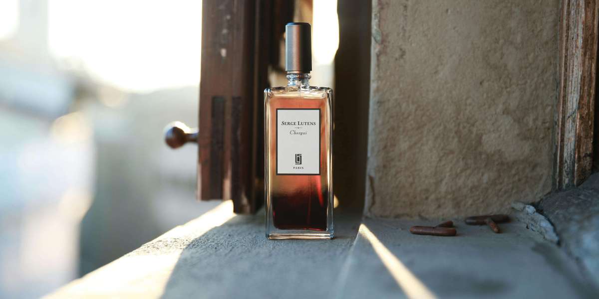 Scent Secrets, How Perfume Influences Mood and Memory